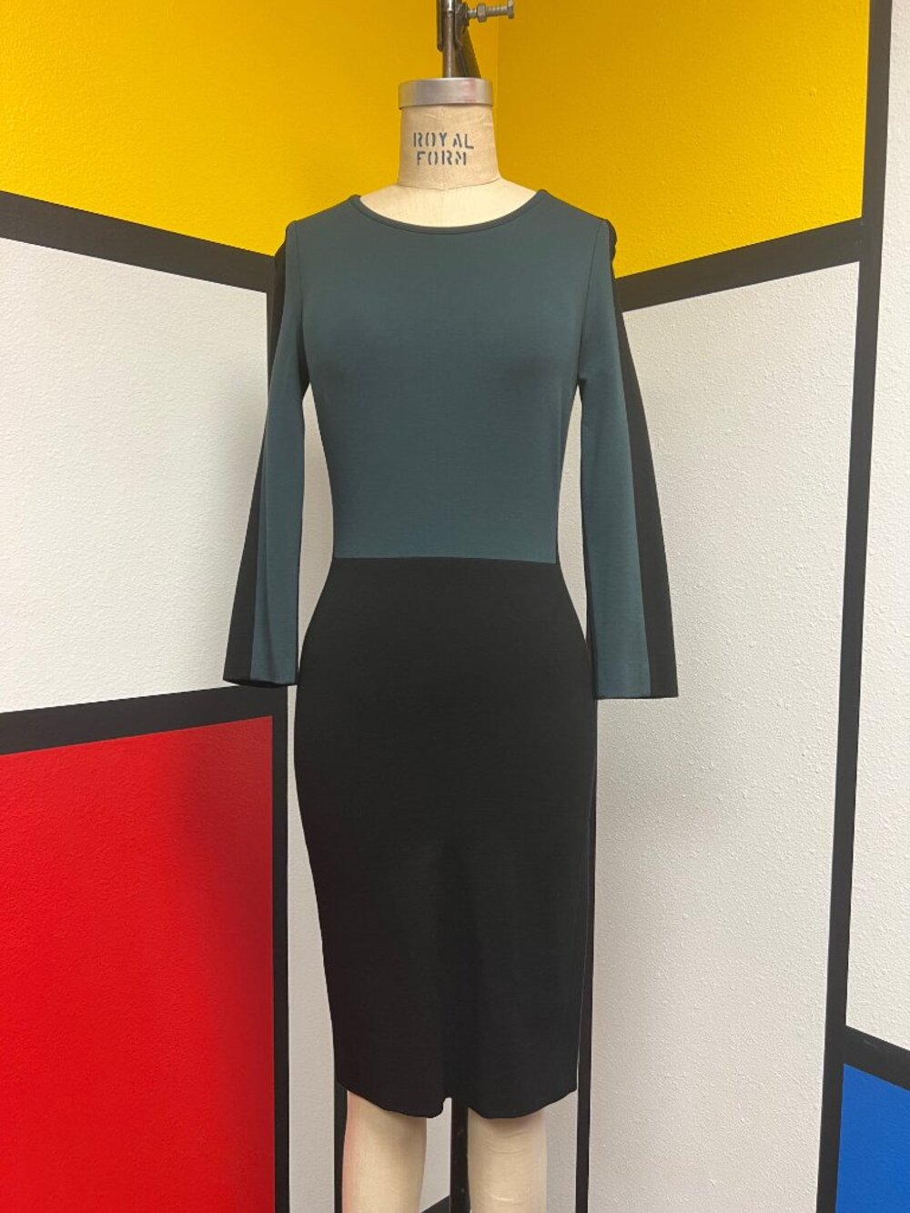 EUC Stella McCartney Color Block 3/4 Sleeve Classic Pencil Dress 38 Medium